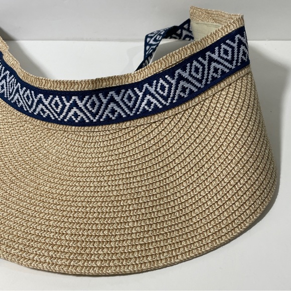 Tie Back Visor - Picture 6 of 12